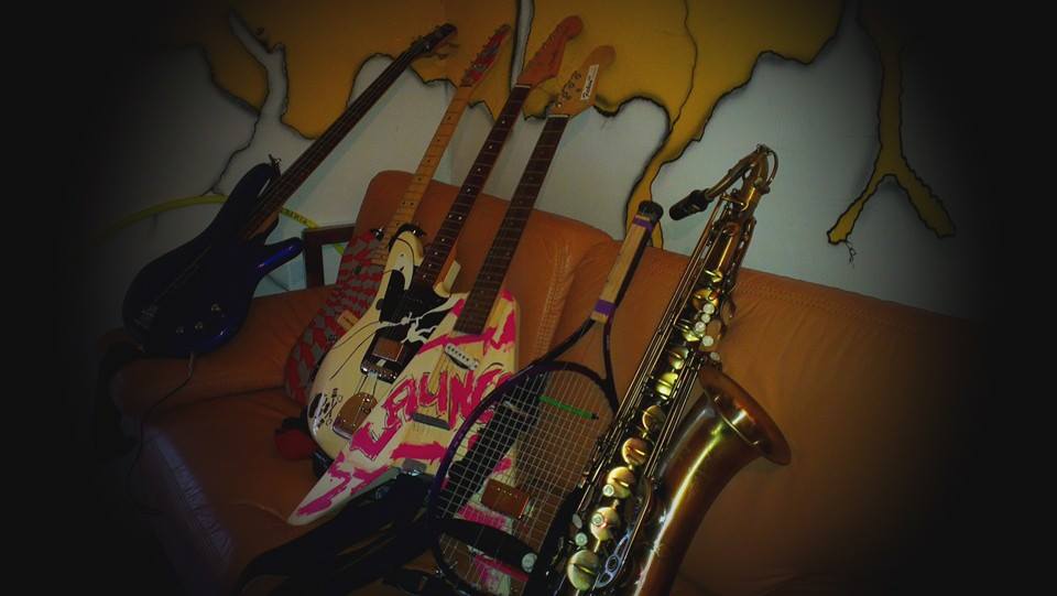 Launce im Kurt Lade Klub - Gitarren